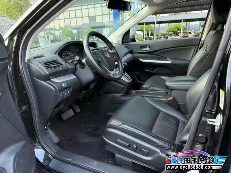 14年本田CR-V轿车抵押车出售