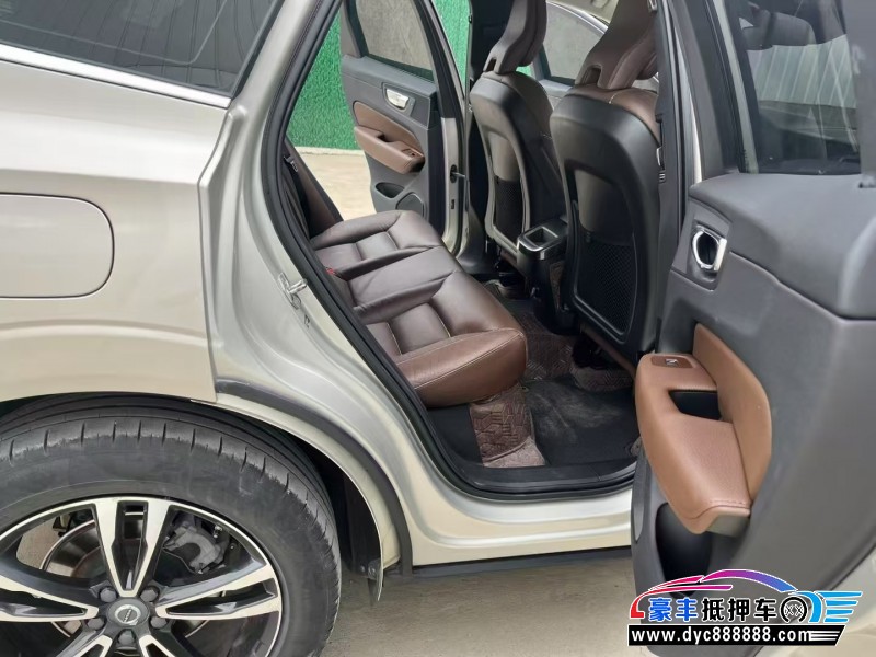 19年沃尔沃XC60SUV抵押车出售
