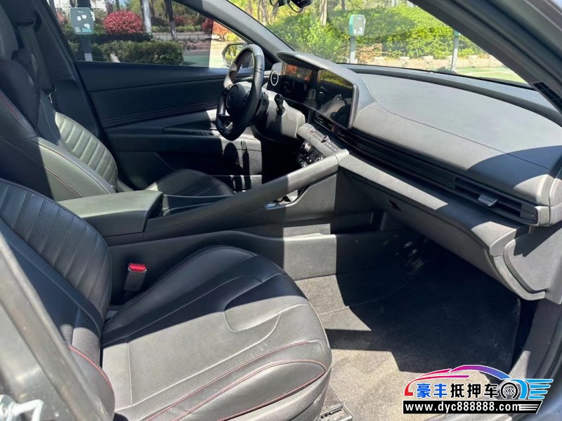 24年现代伊兰特轿车抵押车出售