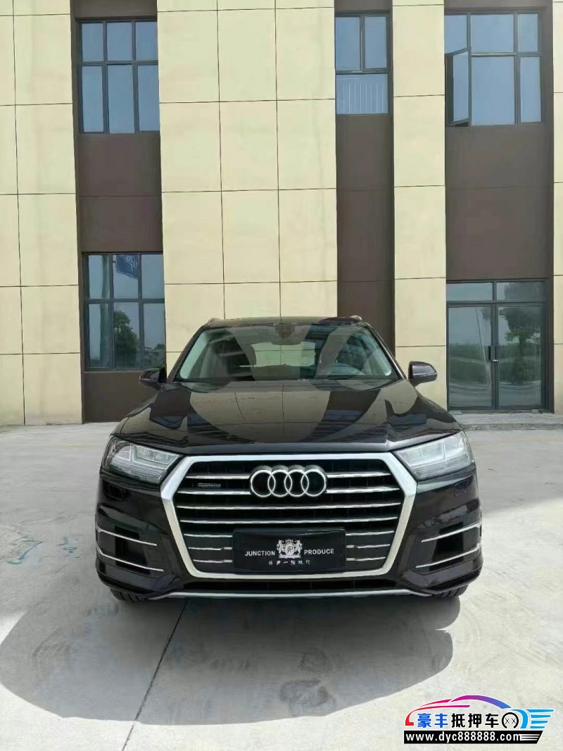 17年奥迪Q7轿车抵押车出售