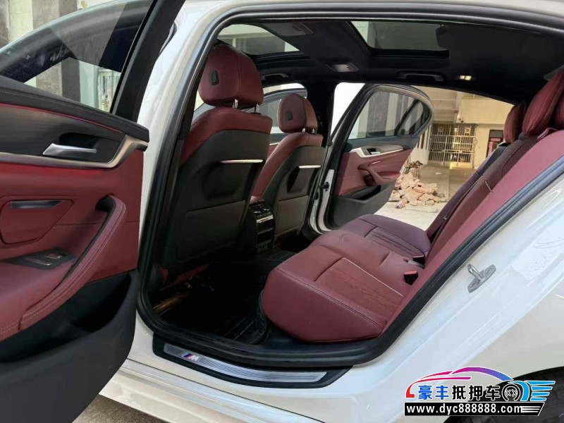 23年宝马5系轿车抵押车出售