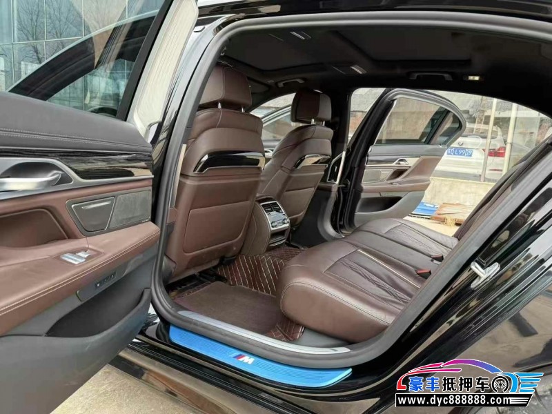 21年宝马7系轿车抵押车出售