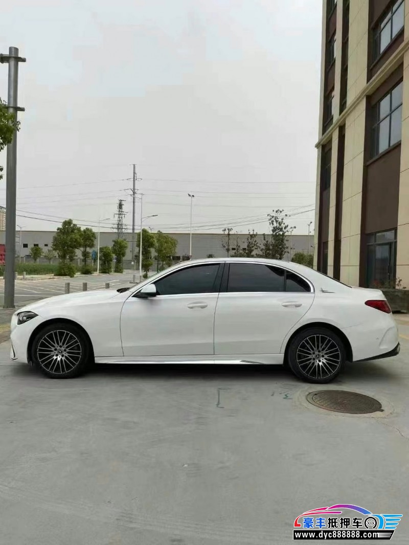 22年奔驰C轿车抵押车出售