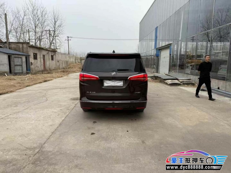 17年别克GL8轿车抵押车出售