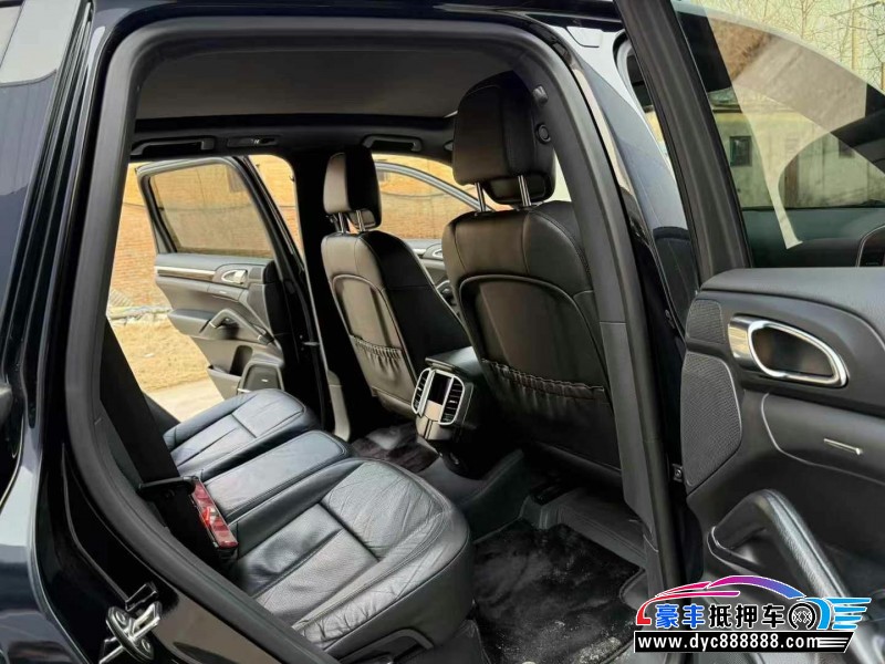 14年保时捷卡宴轿车抵押车出售