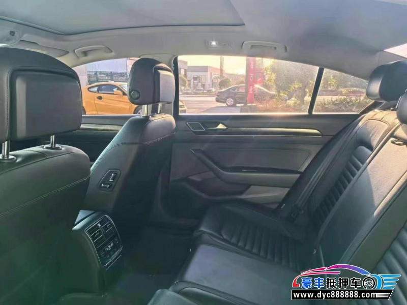 19年大众迈腾轿车抵押车出售