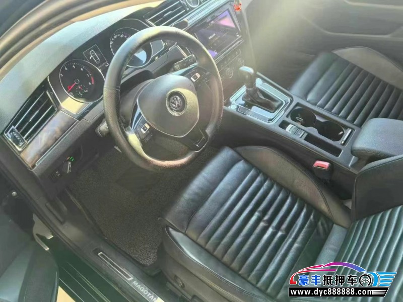 19年大众迈腾轿车抵押车出售