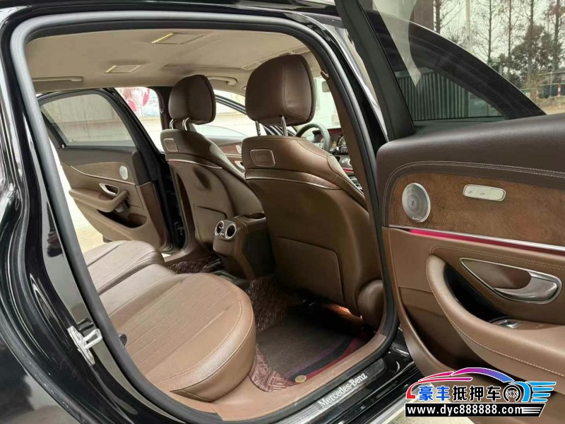 16年奔驰E轿车抵押车出售