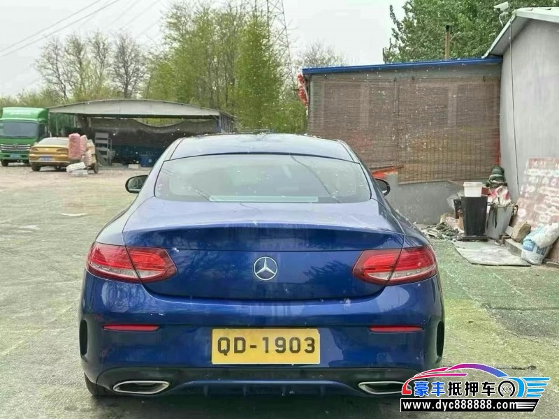 18年奔驰C轿车抵押车出售