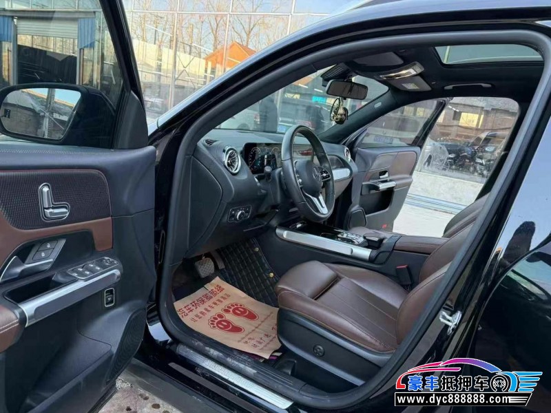 21年奔驰GLB轿车抵押车出售