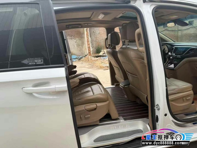 20年别克GL8轿车抵押车出售