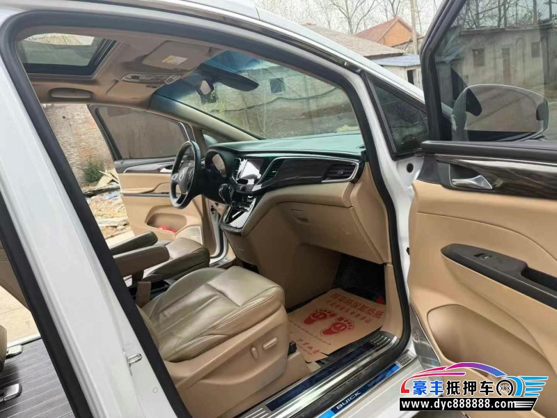 20年别克GL8轿车抵押车出售