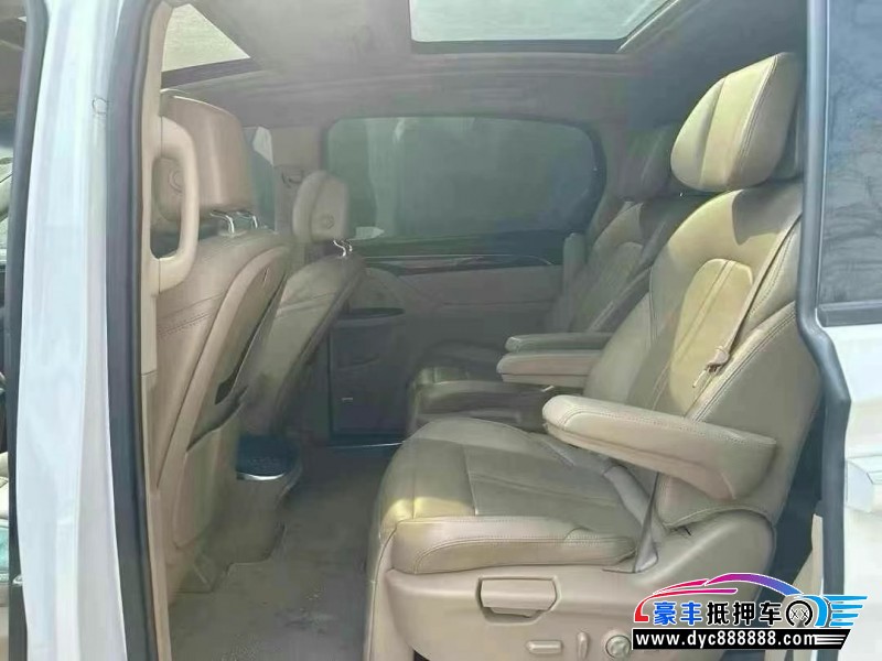 21年别克GL8轿车抵押车出售