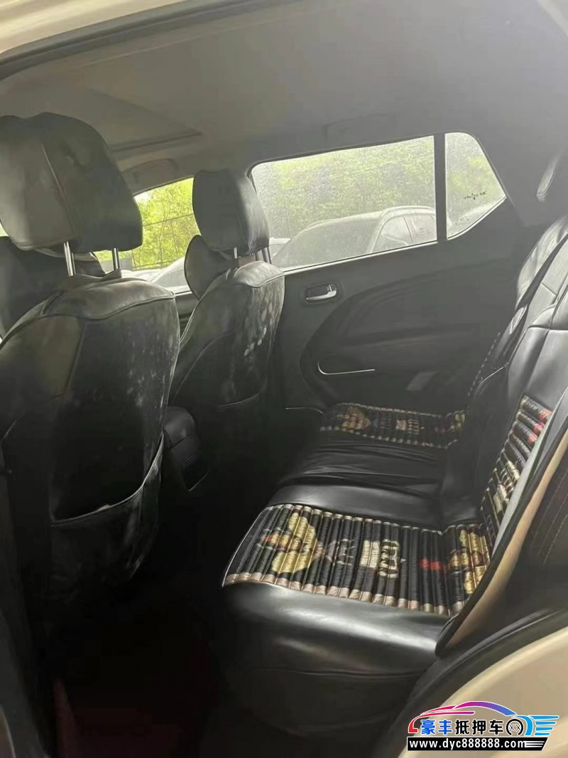 18年传祺gs3轿车抵押车出售