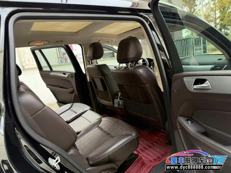 18年奔驰GLS轿车抵押车出售