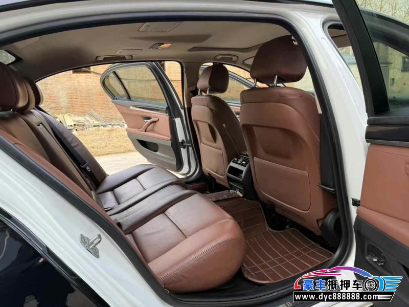 16年宝马5系轿车抵押车出售