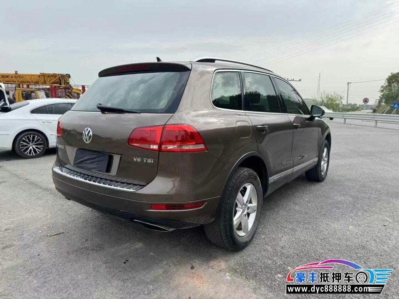 11年大众途岳轿车抵押车出售