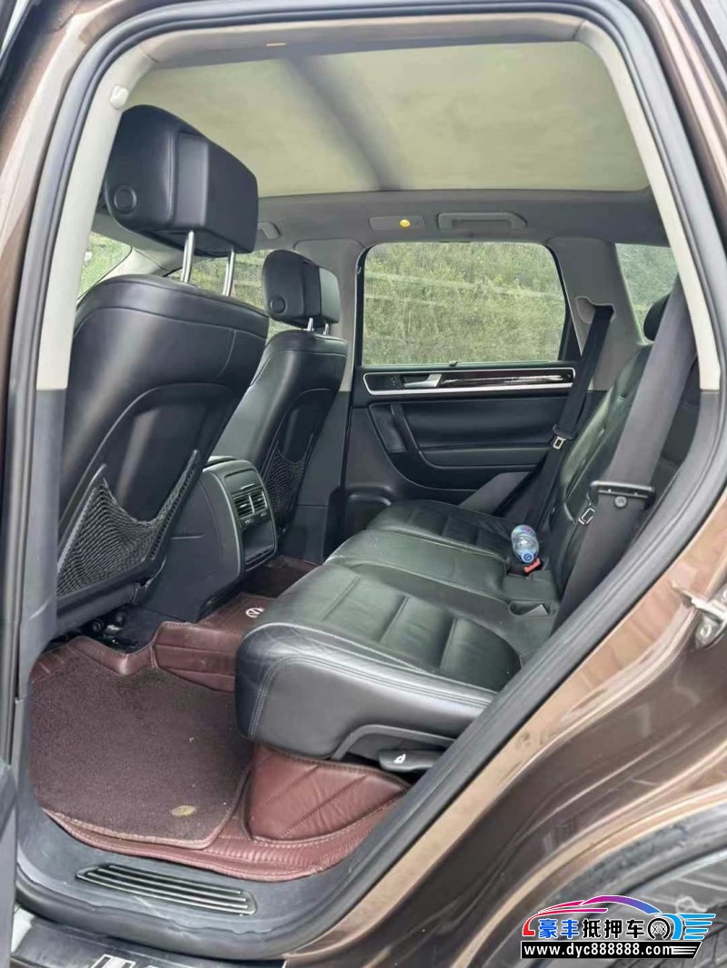 11年大众途岳轿车抵押车出售