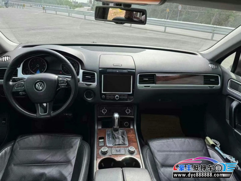 11年大众途岳轿车抵押车出售