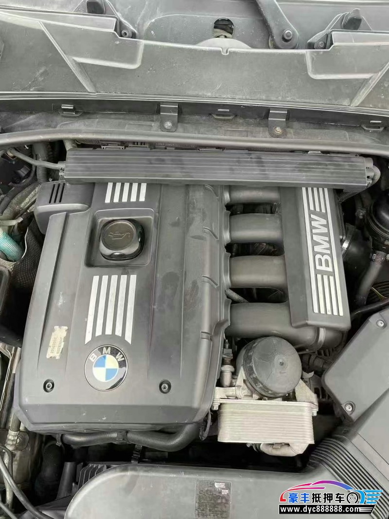 11年宝马3系轿车抵押车出售