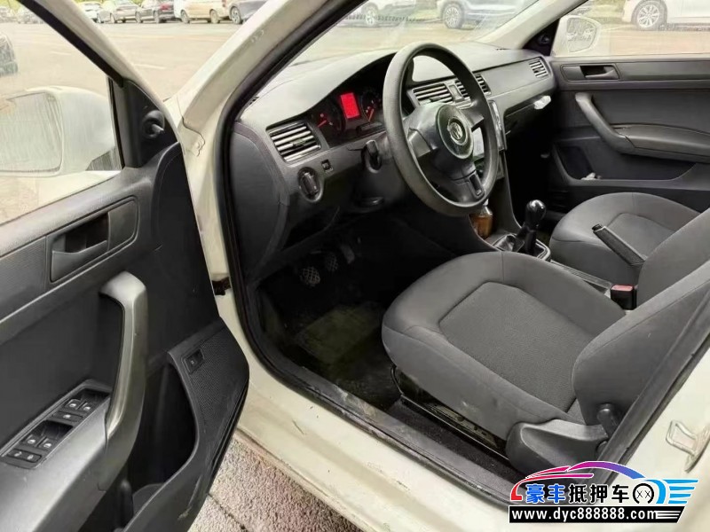 18年大众桑塔纳轿车抵押车出售