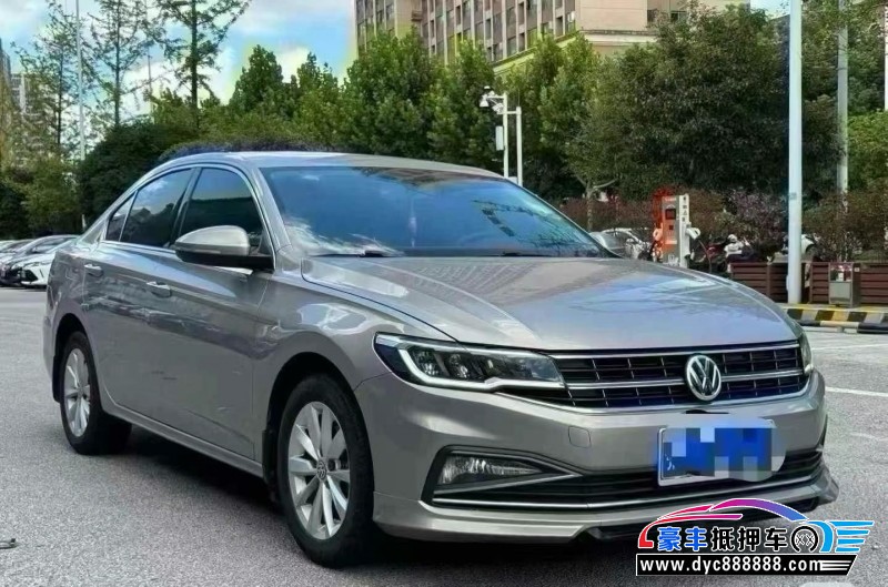 18年大众宝来轿车抵押车出售