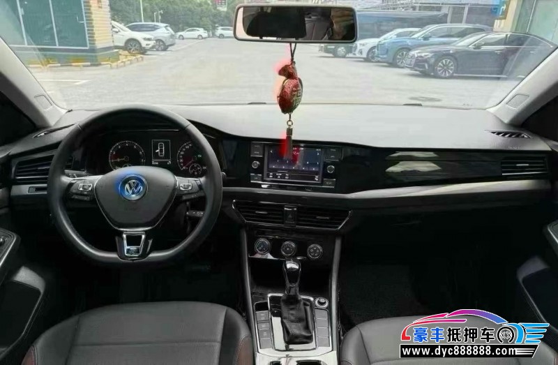 18年大众宝来轿车抵押车出售