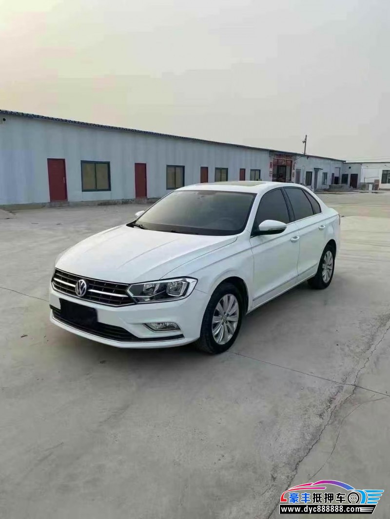 17年大众宝来轿车抵押车出售