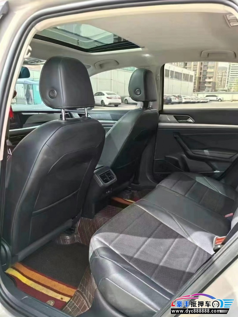 21年大众朗逸轿车抵押车出售