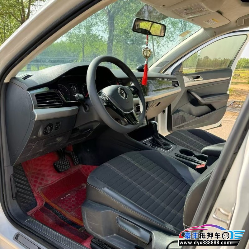 20年大众朗逸轿车抵押车出售