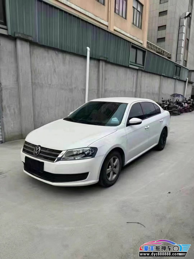 17年大众朗逸轿车抵押车出售