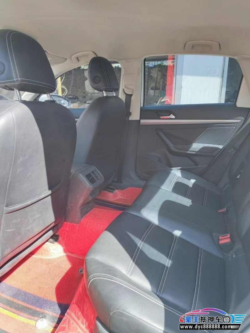 20年大众朗逸轿车抵押车出售