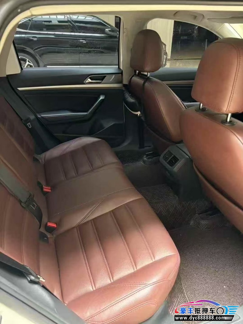 19年大众朗逸轿车抵押车出售