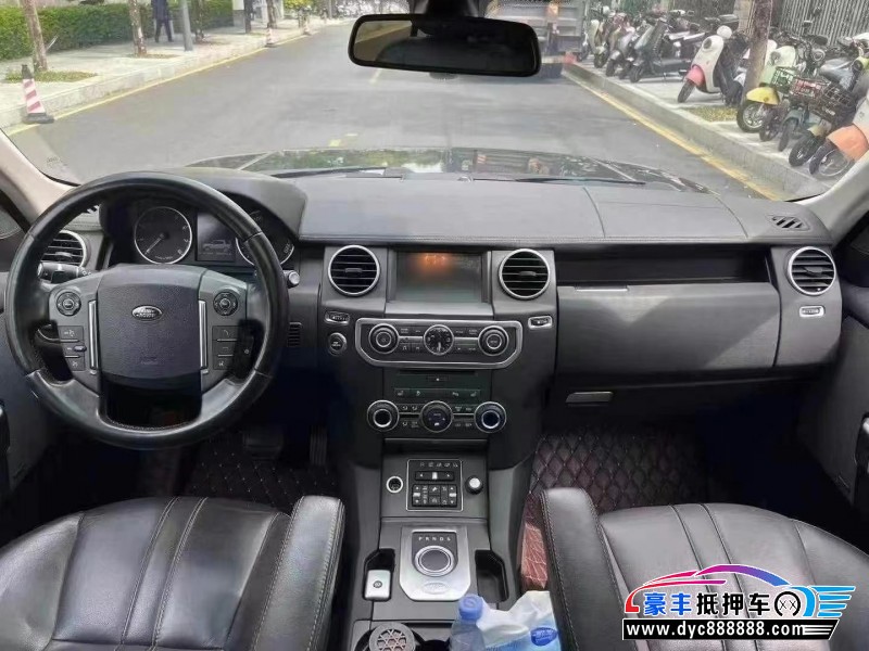 17年路虎发现4轿车抵押车出售