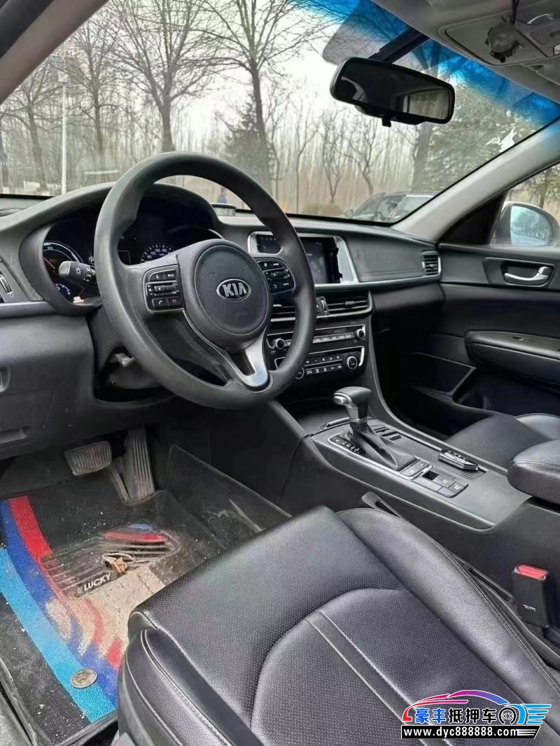 19年起亚K5轿车抵押车出售