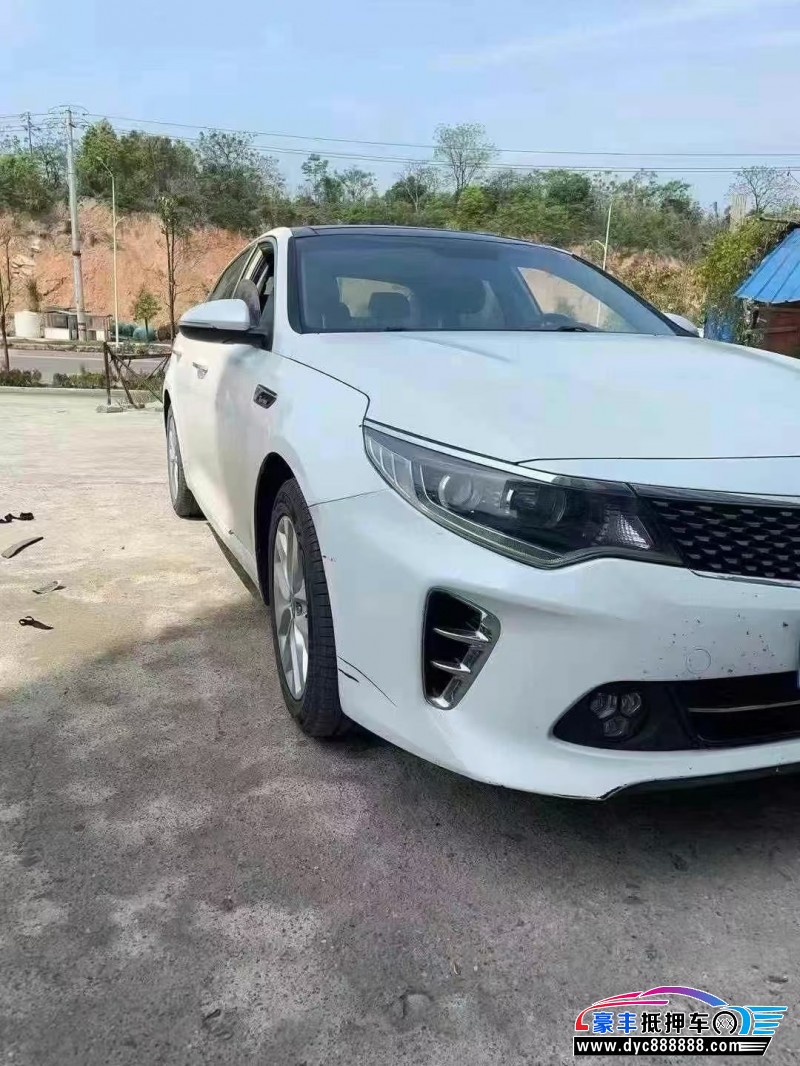 17年起亚K5轿车抵押车出售