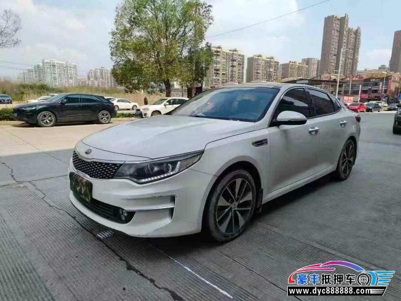 18年起亚K5轿车抵押车出售