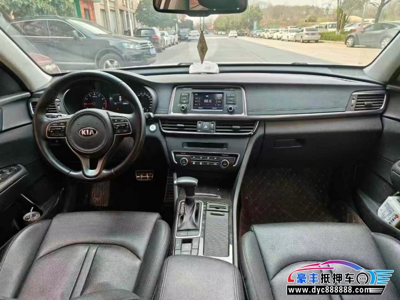 18年起亚K5轿车抵押车出售