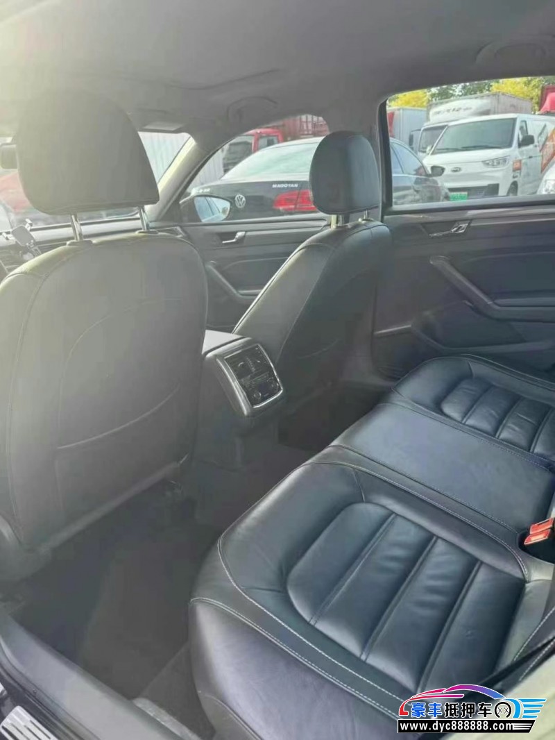 18年大众帕萨特轿车抵押车出售