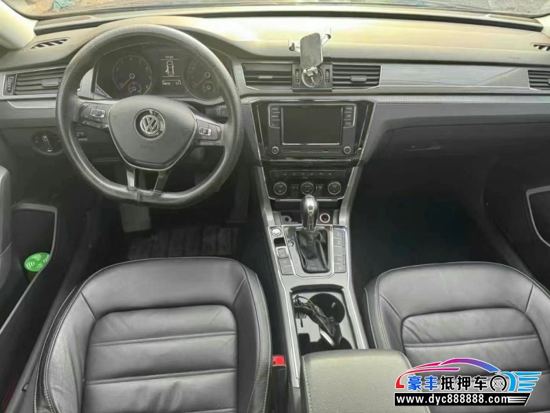 18年大众帕萨特轿车抵押车出售