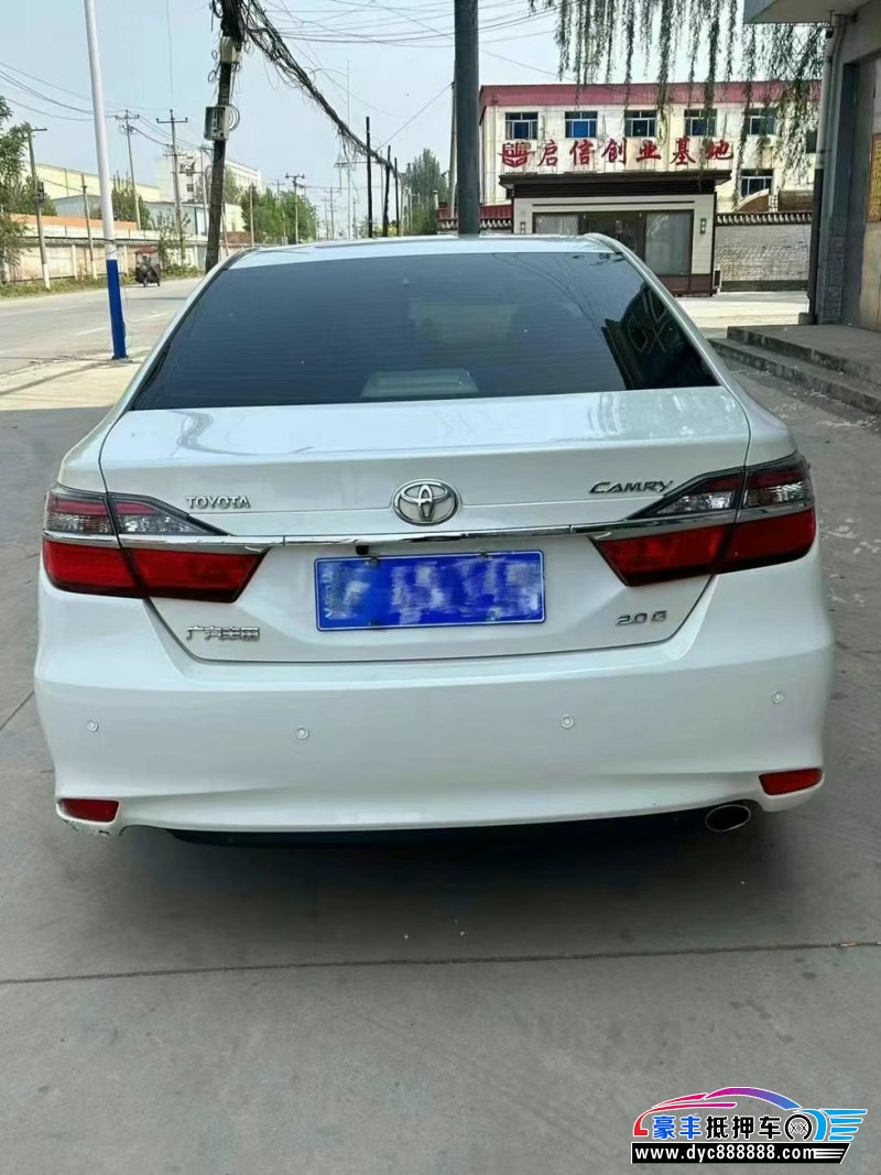 17年丰田凯美瑞轿车抵押车出售