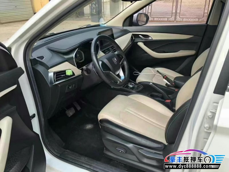 18年宝骏宝骏360轿车抵押车出售