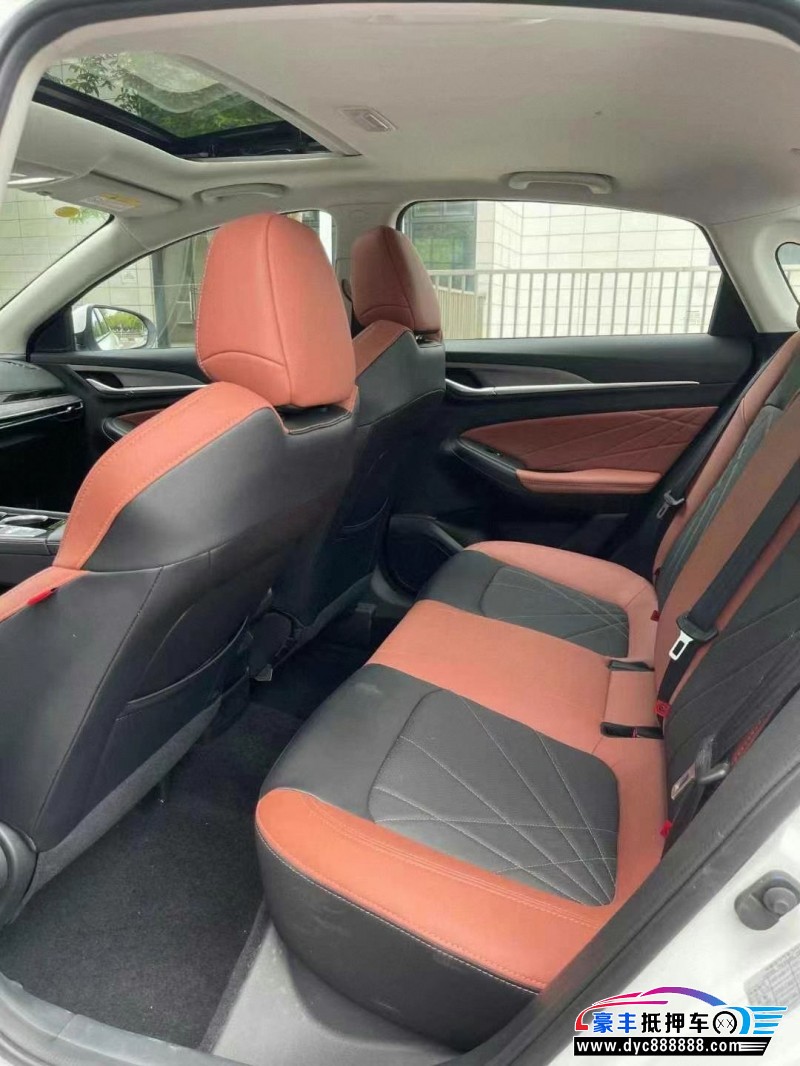 24年长安逸动轿车抵押车出售