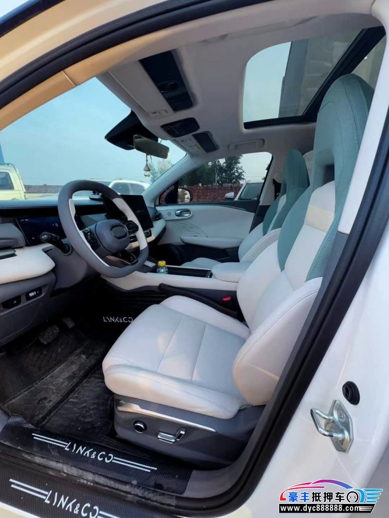 24年领克06轿车抵押车出售