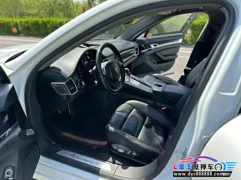 15年保时捷帕纳梅拉轿车抵押车出售