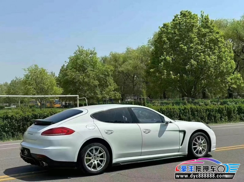 15年保时捷帕纳梅拉轿车抵押车出售