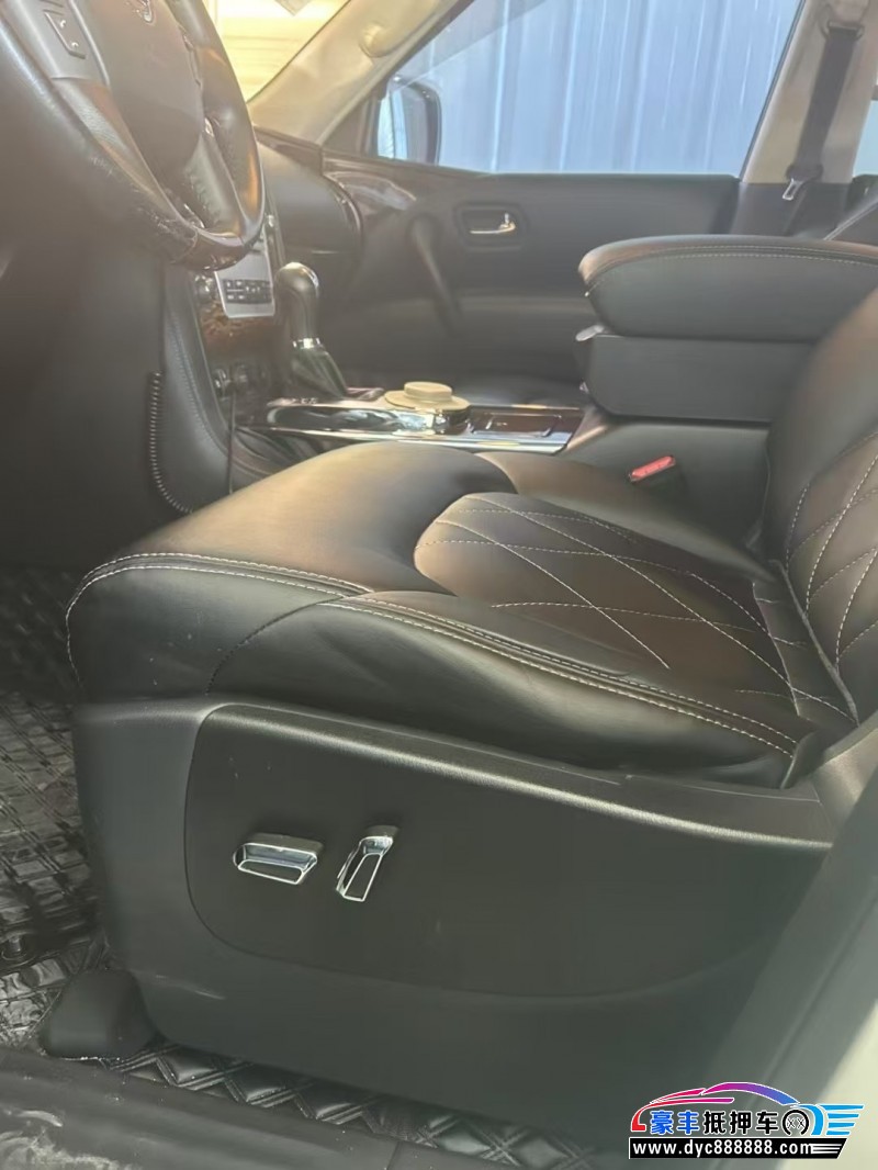 17年日产途乐轿车抵押车出售