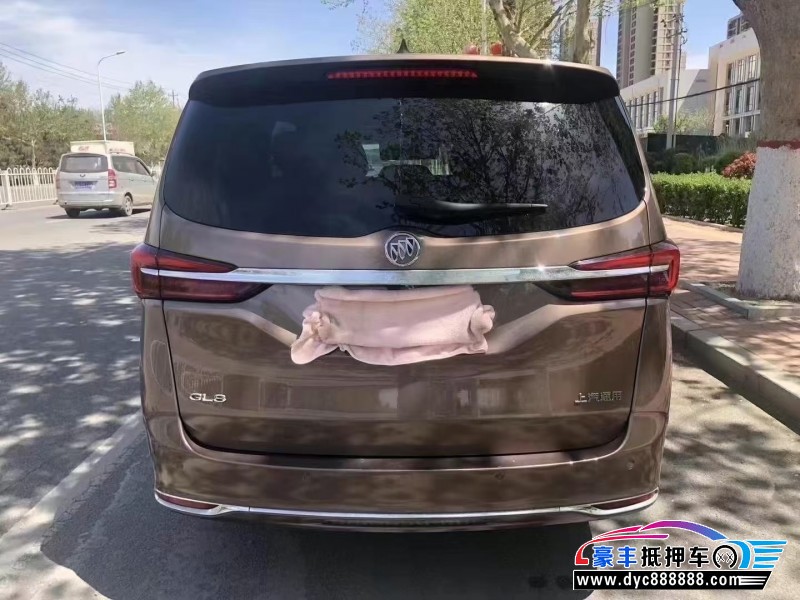 20年别克GL8轿车抵押车出售