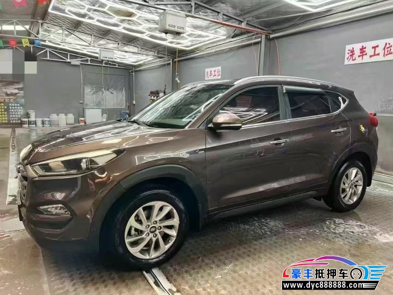 16年现代途胜轿车抵押车出售