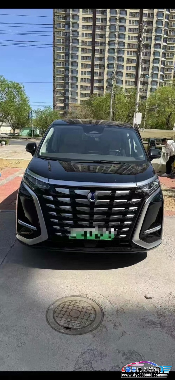 24年腾势D9轿车抵押车出售